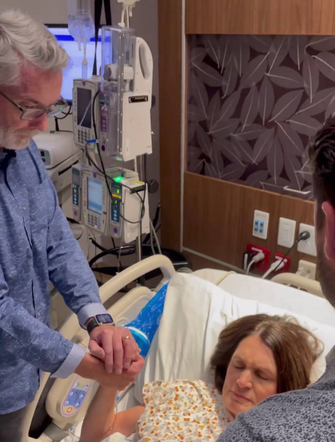 56 yaşındaki kadın, torununu doğurdu 3